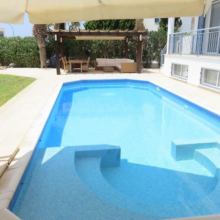 Villa Victoria Пафос Екстер'єр фото