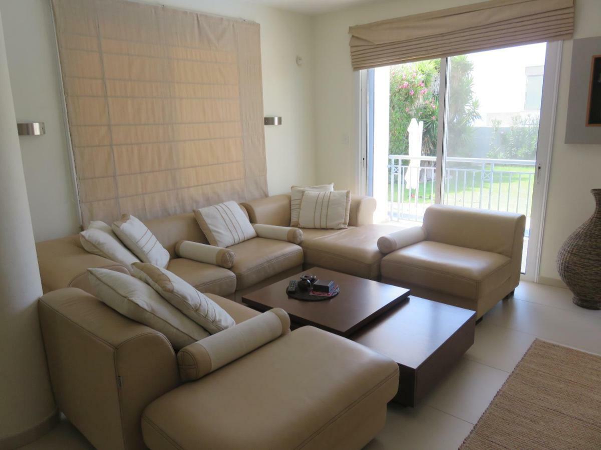 Villa Victoria Пафос Екстер'єр фото